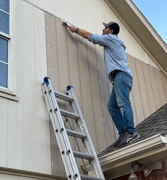 Siding Installer